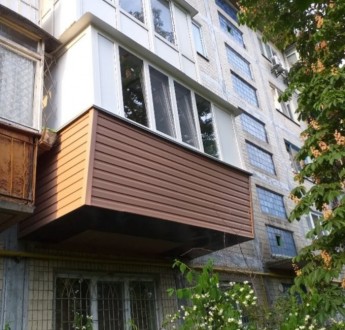 Виготовлення та професійний монтаж металлопластикових балконів з розширенням під. . фото 9