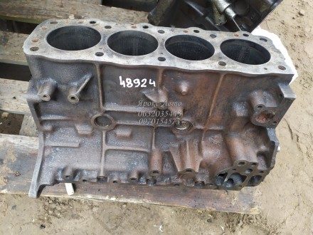 Блок двигуна ISUZU MIDI 2.2D(4FD1) 88-92 (під гільзовку) 000048924. Харків. фото 1 Блок двигуна ISUZU MIDI 2.2D(4FD1) 88-92 (під гільзовку) 000048924. Харків. фото 1