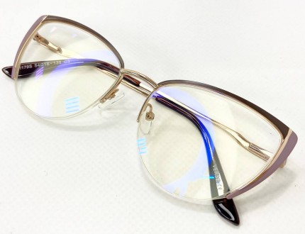 Корректирующие женские очки лисички с защитой от синего света
	материал оправы: . . фото 5