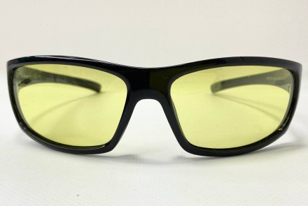 Солнцезащитные мужские очки
	пол: мужские;
	материал оправы: пластик;
	цвет линз. . фото 3