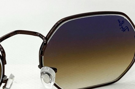 Солнцезащитные унисекс фирменные очки градиент
	защита от ультрафиолета uv400;
	. . фото 3