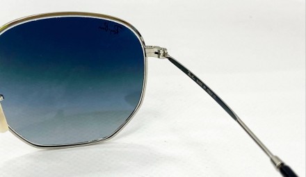 Солнцезащитные унисекс фирменные очки градиент
	защита от ультрафиолета uv400;
	. . фото 5