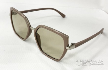Корректирующие женские квадратные очки фотохромные с тонкими дужками
	материал о. . фото 1