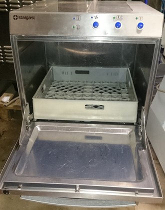 Посудомоечная машина Stalgast, б/у, 2019г.в.
В отличном состоянии
Моющие рукав. . фото 6