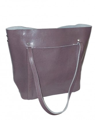 Кожаная женская сумка
Снаружи:
	одно основное отделение на молнии
	наружный карм. . фото 6