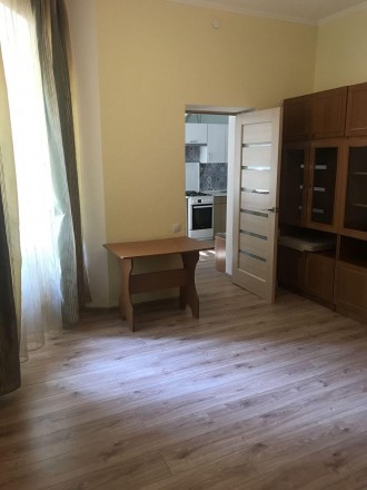Агентство UA.estate пропонує придбати 2 кімнатну квартиру у Львові та стати її в. Підзамче. фото 9