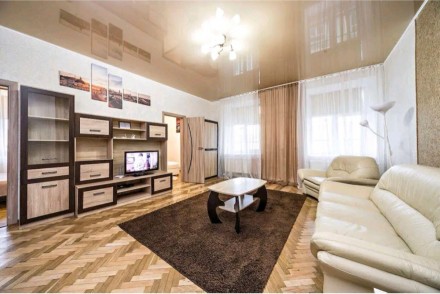 Агентство UA.estate пропонує придбати 3-кімнатну квартиру у Львові та стати її в. Площадь Рынок. фото 3