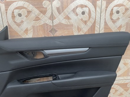 Дверна карта для передньої правої двері на автомобіль Mazda CX 5 2017- 2024 року. . фото 3