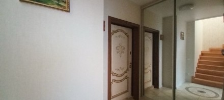 Світла та сучасна дворівнева 3 кімнатна квартира в будинку комфорт-класу в зелен. Вышгород. фото 12