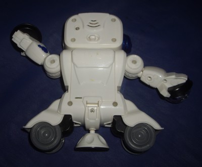 1) Музична іграшка - Робот - висота- 18 см,ширина- 27 см. Працює на з-х пальчико. . фото 6