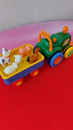 В прицепе трактора находятся 5 фигурок домашних животных (фермера нет, потерян),. . фото 4
