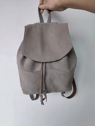 Шкіряний рюкзак з натуральної замші бренду Mint&Berry, оригінал
Закриваєтьс. . фото 7
