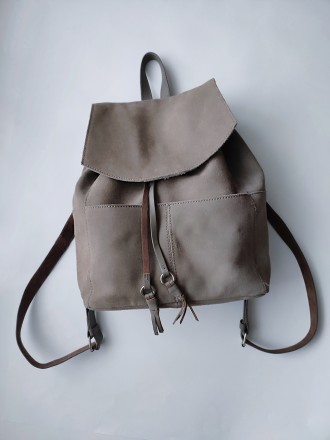 Шкіряний рюкзак з натуральної замші бренду Mint&Berry, оригінал
Закриваєтьс. . фото 10