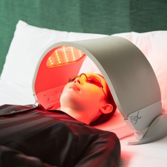 Аппарат для светодиодной светотерапии Dermalux Flex MD LED Light Therapy Device . . фото 6