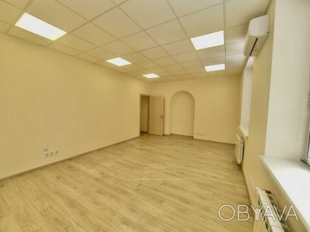 Продажа офисного помещения в БЦ
Глубочицкая 17б,метро Лукъяновская 15 мин
95 м. . фото 1