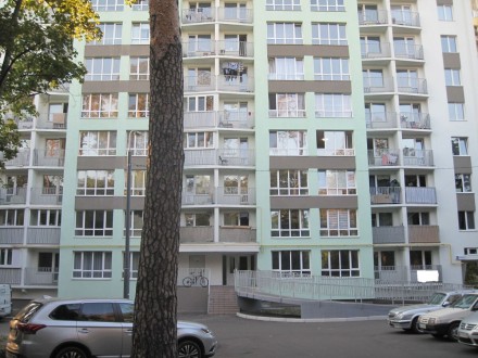 Продам однокомнатную квартиру в Святошинском районе, по ул. Чернобыльская, 9А. 
. . фото 2