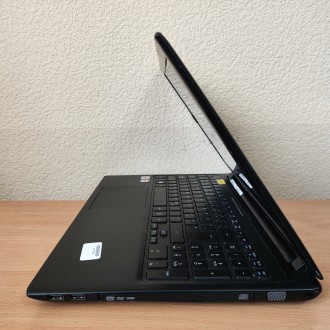 Ноутбук Acer Aspire V5-551G 15.6" A6-4455M /6Gb DDR3/750Gb HDD/Radeon HD 7500G
М. . фото 5