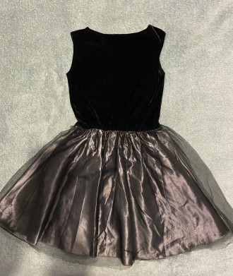
 Праздничное платье для девочки-подростка с верхом из чёрного стрейч бархата и . . фото 2