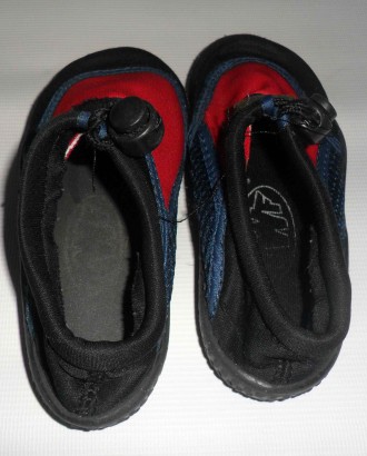 Обувь для пляжа и кораллов (аквашузы) 26-27 р. 16-17 см. цена за 2 пар
Продаётс. . фото 5