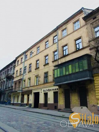 2 кімнатна простора квартира на 2 поверсі з 4-х в самому центрі Львова по вулиці. Галицкий. фото 1