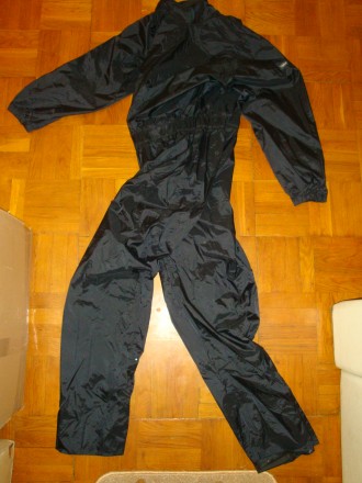 Есть также ещё несколько хороших кожаных и текстильных мотокурток и брюк с миним. . фото 3
