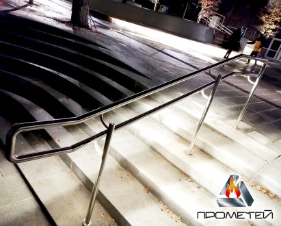 
Овещение лестниц с помощью светодиодов - современный тренд в строительстве здан. . фото 7
