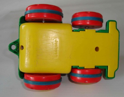 Игрушка Трактор JackPot инерционный
полностью исправная игрушка, состояние на ф. . фото 6