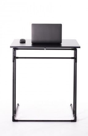 Металевий столик для ноутбука Mouzer Wood з дерев'яною поверхнею чорного кольору. . фото 5