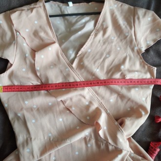 Літнє жіноче плаття в горошок і з заходом.
Колір - персиковий ,білий горох.
ПО. . фото 6