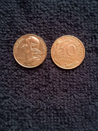 Монети Франції номіналом 10 сантимів 1963,1981рр ціна лоту 20грн, 1-2 франки 197. . фото 2
