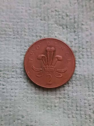 Монети Великобританії номіналом 2 пенса 1997рік ціна 20грн, 2 пенса 2016рік ціна. . фото 3