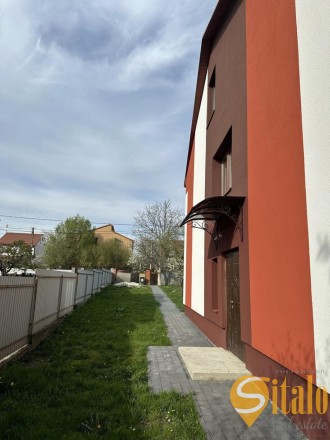 6 кімнатний будинок з частковим ремонтом в Малечковичах.
Загальна площа 205 кв. . . фото 3