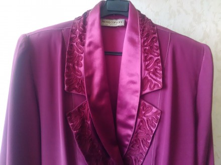 Продам бордовый женский пиджак, производство Италия. Пиджак в отличном состоянии. . фото 5