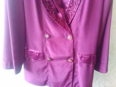 Продам бордовый женский пиджак, производство Италия. Пиджак в отличном состоянии. . фото 4