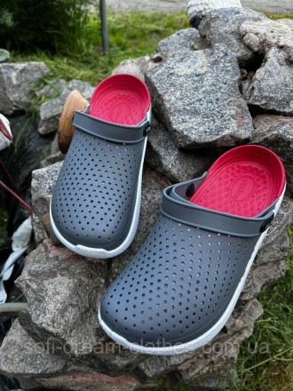  
Крокси - це взуття з відкритою п'ятою, виготовлене із зносостійкого матеріалу.. . фото 5