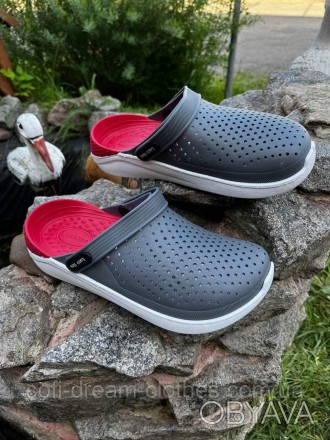  
Крокси - це взуття з відкритою п'ятою, виготовлене із зносостійкого матеріалу.. . фото 1