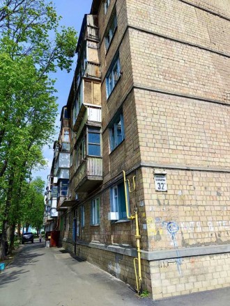 Продам квартиру 24 м2 у цегляному будинку, Соломянський район, Відрадний 32 а.

. . фото 8