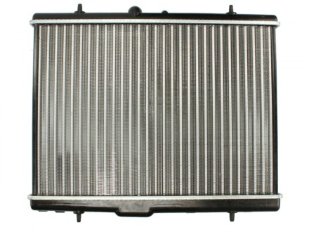 Радиатор охлаждения Berlingo C4 307 Thermotec D7P011TT используется в качестве а. . фото 3