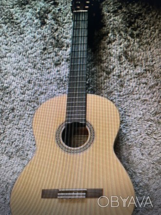 Гитара Yamaha. . фото 1