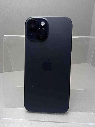 iPhone 15 – це оновлення флагманської базової моделі від Apple, яке відбулося на. . фото 2