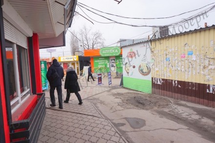 Магазинчик розташований за 30 м від виходу з метро Г.Праці на Салтівці у м.Харко. Салтовка. фото 6
