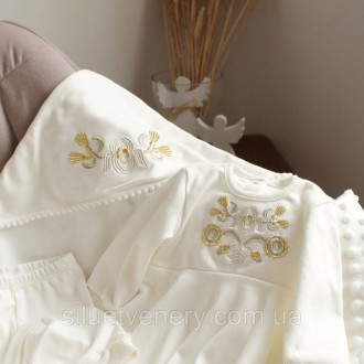 
Набір хрестильного одягу молочного кольору виготовлений з м'якого бавовняного п. . фото 3