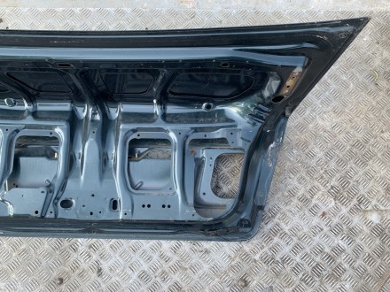 В наявності б/у кришка багажника Mazda 626 GF 
Седан
В доброму стані
Без пошкодж. . фото 9