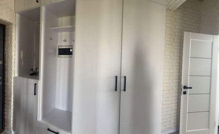 Двокімнатна квартира на першому поверсі - кухня, зала, ванна кімната, коридор, б. Червеница. фото 5