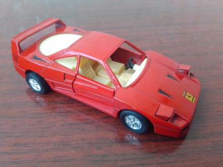 Металлическая машинка Ferarari F-40.. Запоріжжя. фото 1 Металлическая машинка Ferarari F-40.. Запоріжжя. фото 1