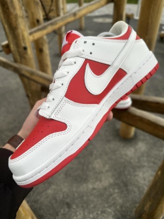 
 
 Кросівки Nike SB Dunk (white & red)
41 (26 см)	
42 (26.5)	
43 (27.5 см)	
44 . . фото 8