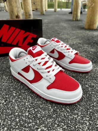 
 
 Кросівки Nike SB Dunk (white & red)
41 (26 см)	
42 (26.5)	
43 (27.5 см)	
44 . . фото 3
