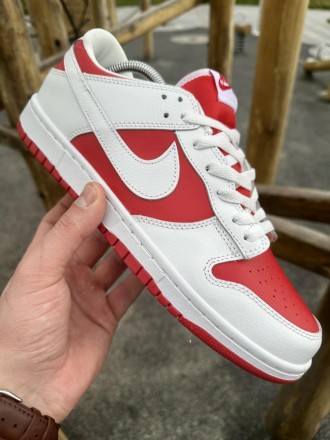 
 
 Кросівки Nike SB Dunk (white & red)
41 (26 см)	
42 (26.5)	
43 (27.5 см)	
44 . . фото 4