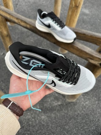 
 
 Кросівки Nike Zoom Pegasus 39 (чорно-сірі)
40 (25.5 см)	
41 (26 см)	
42 (26.. . фото 5
