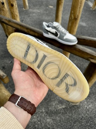 
 
 Кросівки Nike Air Jordan x Dior (Ліцензія)
41 (26 см)	
42 (26.5 см)	
43 (27.. . фото 9